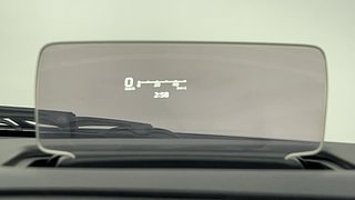Used 2022 Maruti Suzuki Baleno Alpha Petrol Petrol Manual top_features Heads up display (HUD)