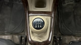 Used 2015 Maruti Suzuki Swift Dzire VXI Petrol Manual interior GEAR  KNOB VIEW