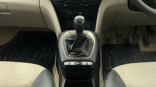 Used 2019 Hyundai New Santro 1.1 Sportz MT Petrol Manual interior GEAR  KNOB VIEW
