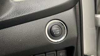 Used 2016 Maruti Suzuki Baleno [2015-2019] Alpha Petrol Petrol Manual top_features Keyless start