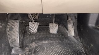 Used 2014 Hyundai i20 [2012-2014] Asta 1.4 CRDI Diesel Manual interior PEDALS VIEW