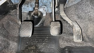 Used 2018 Maruti Suzuki Alto 800 LXi Petrol Manual interior PEDALS VIEW