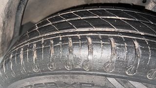 Used 2021 Renault Kwid 1.0L RXT(O) AMT Petrol Automatic tyres RIGHT FRONT TYRE TREAD VIEW