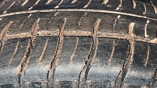 Used 2018 Maruti Suzuki Alto 800 LXi Petrol Manual tyres RIGHT REAR TYRE TREAD VIEW