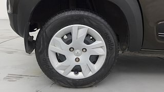 Used 2021 Renault Kwid 1.0L RXT(O) AMT Petrol Automatic tyres RIGHT REAR TYRE RIM VIEW