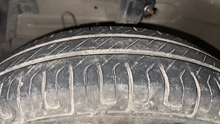 Used 2013 Maruti Suzuki Swift [2011-2017] VXi Petrol Manual tyres LEFT FRONT TYRE TREAD VIEW