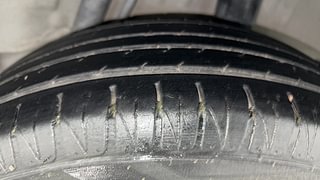 Used 2014 Honda City [2014-2017] VX CVT Petrol Automatic tyres LEFT REAR TYRE TREAD VIEW