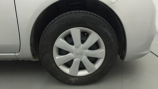 Used 2014 Nissan Sunny [2011-2014] XL Petrol Manual tyres RIGHT FRONT TYRE RIM VIEW