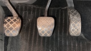 Used 2015 Volkswagen Polo [2015-2019] Comfortline 1.2L (P) Petrol Manual interior PEDALS VIEW