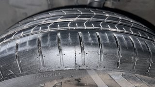 Used 2014 Nissan Sunny [2011-2014] XL Petrol Manual tyres LEFT FRONT TYRE TREAD VIEW