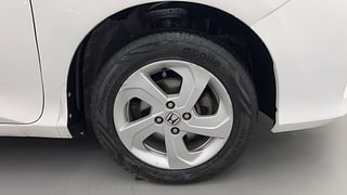 Used 2014 Honda City [2014-2017] VX CVT Petrol Automatic tyres RIGHT FRONT TYRE RIM VIEW