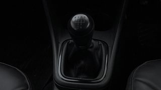 Used 2015 Volkswagen Polo [2015-2019] Comfortline 1.2L (P) Petrol Manual interior GEAR  KNOB VIEW