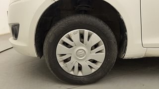 Used 2013 Maruti Suzuki Swift [2011-2017] VXi Petrol Manual tyres LEFT FRONT TYRE RIM VIEW