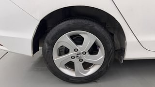 Used 2014 Honda City [2014-2017] VX CVT Petrol Automatic tyres RIGHT REAR TYRE RIM VIEW