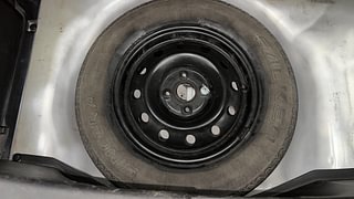 Used 2013 Maruti Suzuki Swift [2011-2017] VXi Petrol Manual tyres SPARE TYRE VIEW