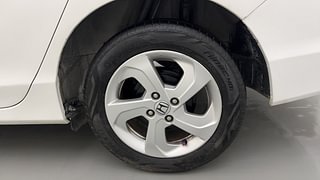 Used 2014 Honda City [2014-2017] VX CVT Petrol Automatic tyres LEFT REAR TYRE RIM VIEW