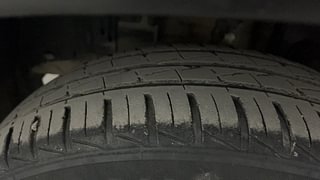 Used 2018 Renault Kwid [2015-2019] 1.0 RXT AMT Petrol Automatic tyres LEFT FRONT TYRE TREAD VIEW