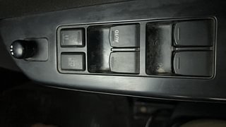 Used 2013 Maruti Suzuki Swift [2011-2017] VXi Petrol Manual top_features Adjustable ORVM