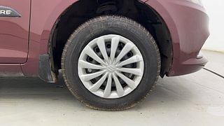 Used 2015 Maruti Suzuki Swift Dzire VXI Petrol Manual tyres RIGHT FRONT TYRE RIM VIEW