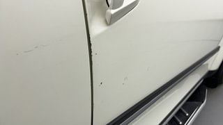 Used 2022 Mahindra XUV500 [2018-2021] W11 AT Diesel Automatic dents MINOR SCRATCH