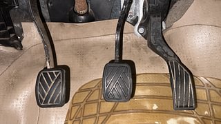 Used 2016 Maruti Suzuki Ertiga [2015-2018] Vxi CNG Petrol+cng Manual interior PEDALS VIEW