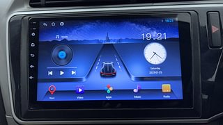 Used 2017 Honda City [2017-2020] VX CVT Petrol Automatic top_features Integrated (in-dash) music system