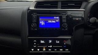 Used 2016 Honda Jazz V Petrol Petrol Manual interior MUSIC SYSTEM & AC CONTROL VIEW