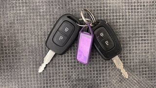 Used 2023 Renault Kwid 1.0 RXT SCE Petrol Manual extra CAR KEY VIEW