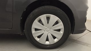 Used 2016 Maruti Suzuki Ertiga [2015-2018] Vxi CNG Petrol+cng Manual tyres RIGHT FRONT TYRE RIM VIEW