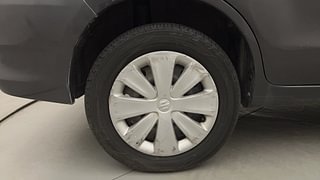 Used 2016 Maruti Suzuki Ertiga [2015-2018] Vxi CNG Petrol+cng Manual tyres RIGHT REAR TYRE RIM VIEW