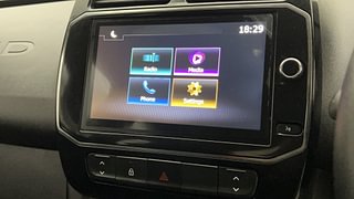 Used 2023 Renault Kwid 1.0 RXT SCE Petrol Manual top_features Integrated (in-dash) music system