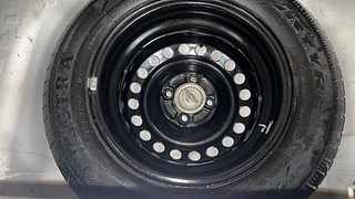 Used 2014 Honda Brio [2011-2016] VX MT Petrol Manual tyres SPARE TYRE VIEW