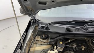 Used 2021 Honda Amaze [2018-2021] 1.2 VX i-VTEC Petrol Manual engine ENGINE RIGHT SIDE HINGE & APRON VIEW