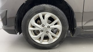 Used 2021 Honda Amaze [2018-2021] 1.2 VX i-VTEC Petrol Manual tyres LEFT FRONT TYRE RIM VIEW
