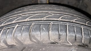Used 2016 Maruti Suzuki Ertiga [2015-2018] Vxi CNG Petrol+cng Manual tyres RIGHT FRONT TYRE TREAD VIEW