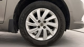 Used 2015 Maruti Suzuki Swift Dzire ZXI Petrol Manual tyres RIGHT FRONT TYRE RIM VIEW