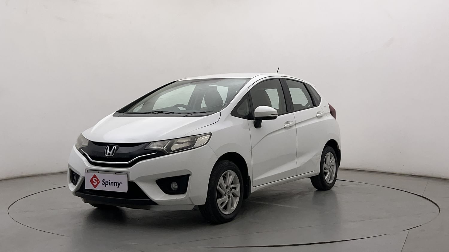 LEFT FRONT CORNER VIEW