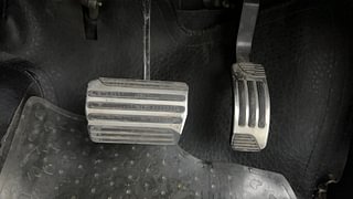 Used 2022 Mahindra XUV500 [2018-2021] W11 AT Diesel Automatic interior PEDALS VIEW