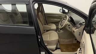 Used 2016 Maruti Suzuki Ertiga [2015-2018] Vxi CNG Petrol+cng Manual interior RIGHT SIDE FRONT DOOR CABIN VIEW