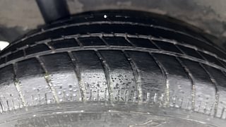 Used 2014 Honda Brio [2011-2016] VX MT Petrol Manual tyres RIGHT REAR TYRE TREAD VIEW