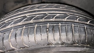 Used 2016 Maruti Suzuki Ertiga [2015-2018] Vxi CNG Petrol+cng Manual tyres RIGHT REAR TYRE TREAD VIEW