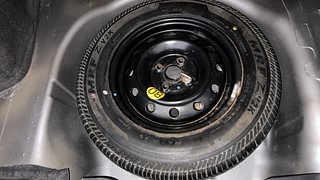 Used 2015 Maruti Suzuki Swift Dzire ZXI Petrol Manual tyres SPARE TYRE VIEW