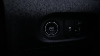 Used 2023 Hyundai Creta SX OPT Turbo DCT Petrol Petrol Automatic top_features Keyless start