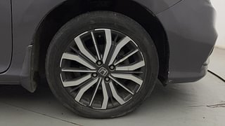 Used 2017 Honda City [2017-2020] VX CVT Petrol Automatic tyres RIGHT FRONT TYRE RIM VIEW