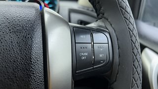 Used 2022 Mahindra XUV500 [2018-2021] W11 AT Diesel Automatic top_features Cruise control