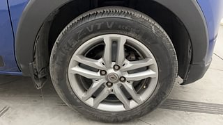 Used 2020 Renault Triber RXZ Petrol Manual tyres RIGHT FRONT TYRE RIM VIEW