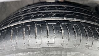 Used 2021 Honda City ZX CVT Petrol Automatic tyres RIGHT FRONT TYRE TREAD VIEW