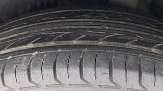 Used 2014 volkswagen Vento 1.6L Highline Petrol Petrol Manual tyres LEFT REAR TYRE TREAD VIEW