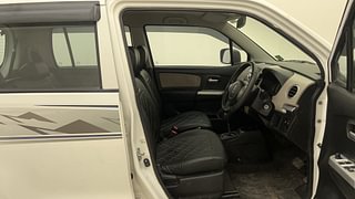 Used 2016 Maruti Suzuki Wagon R 1.0 [2015-2019] VXI AMT Petrol Automatic interior RIGHT SIDE FRONT DOOR CABIN VIEW