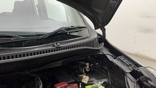 Used 2013 Maruti Suzuki Wagon R 1.0 [2010-2019] VXi Petrol Manual engine ENGINE LEFT SIDE HINGE & APRON VIEW